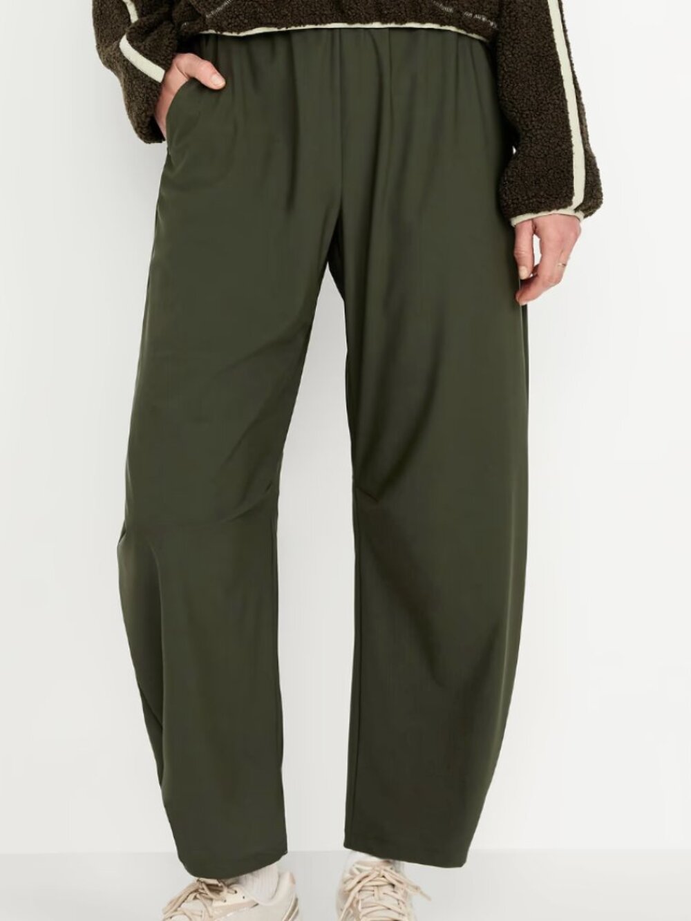 Old Navy High-Waisted SleekTech Barrel Ankle Pants